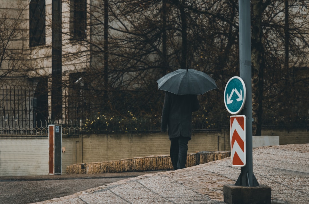 メンズ日傘のスタイルバリエーション